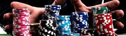 Berbagai kategori permainan kasino online termasuk slot dan live casino di fifa77